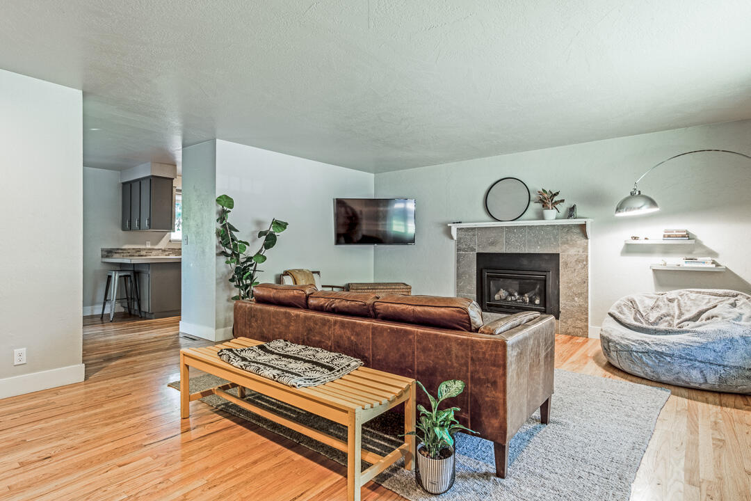 1749 NE 11th Street