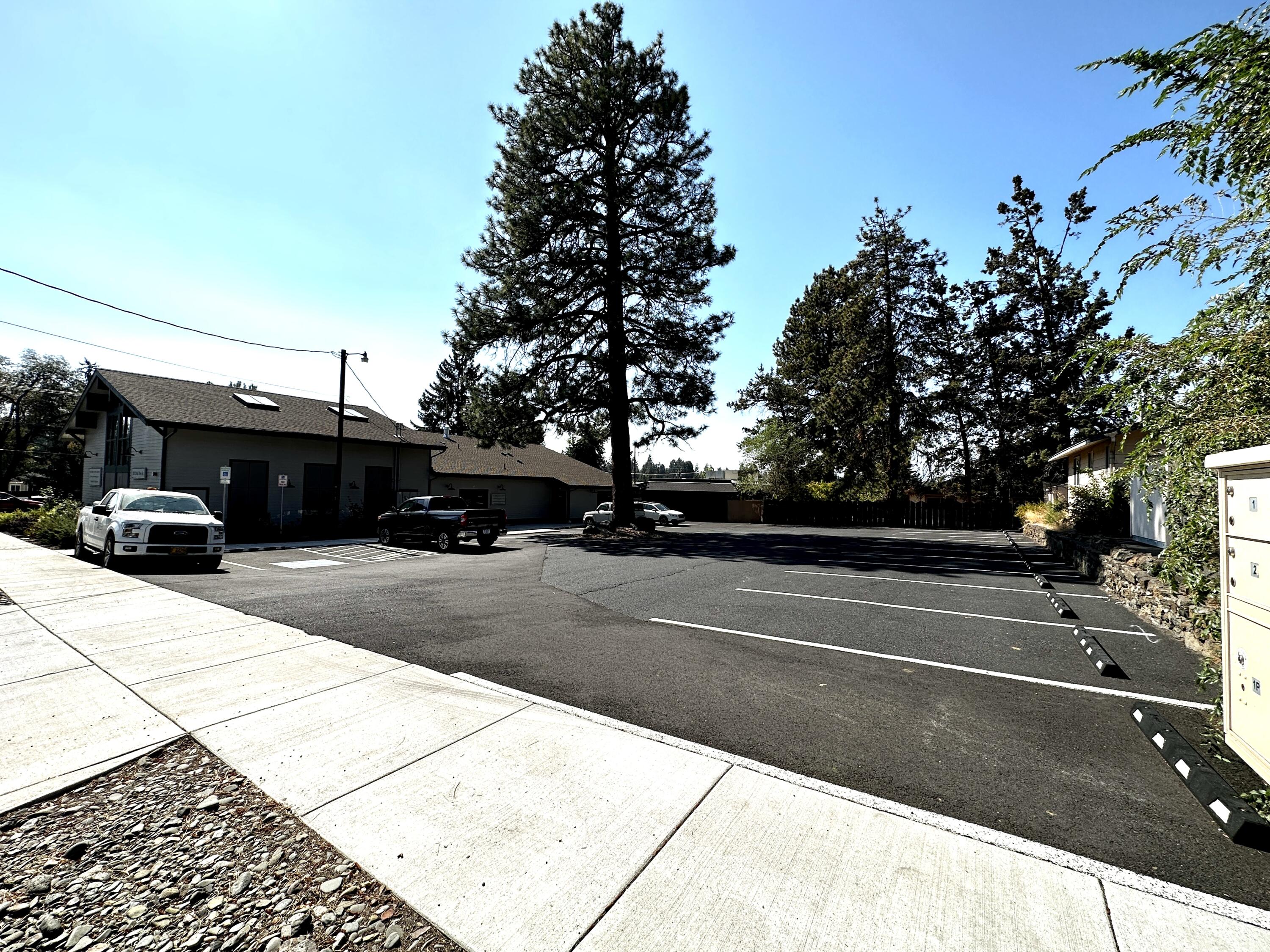 1013 NE 10th Street, 110