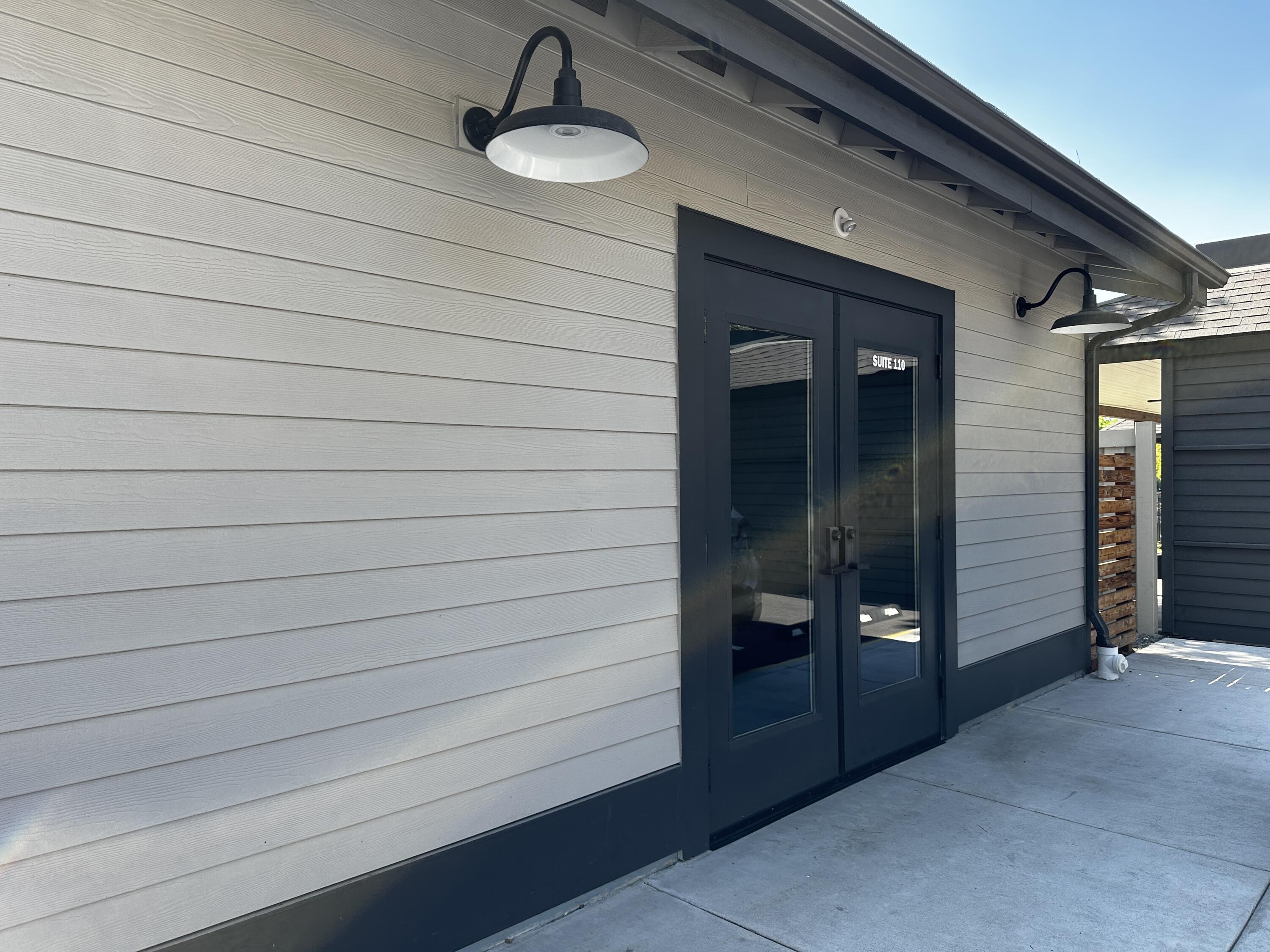 1013 NE 10th Street, 110