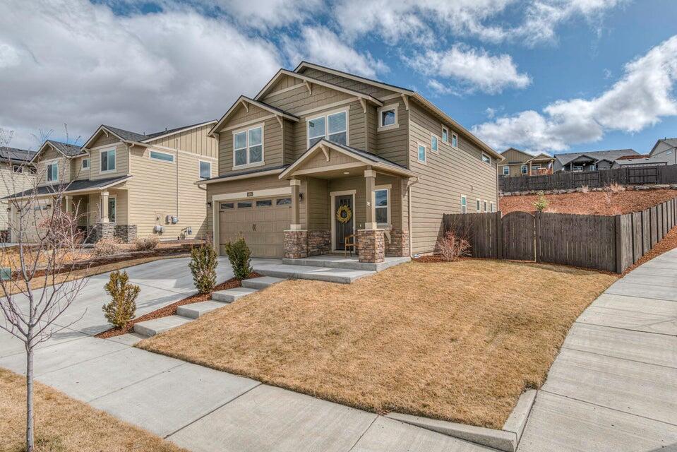 4486 SW Salmon Avenue