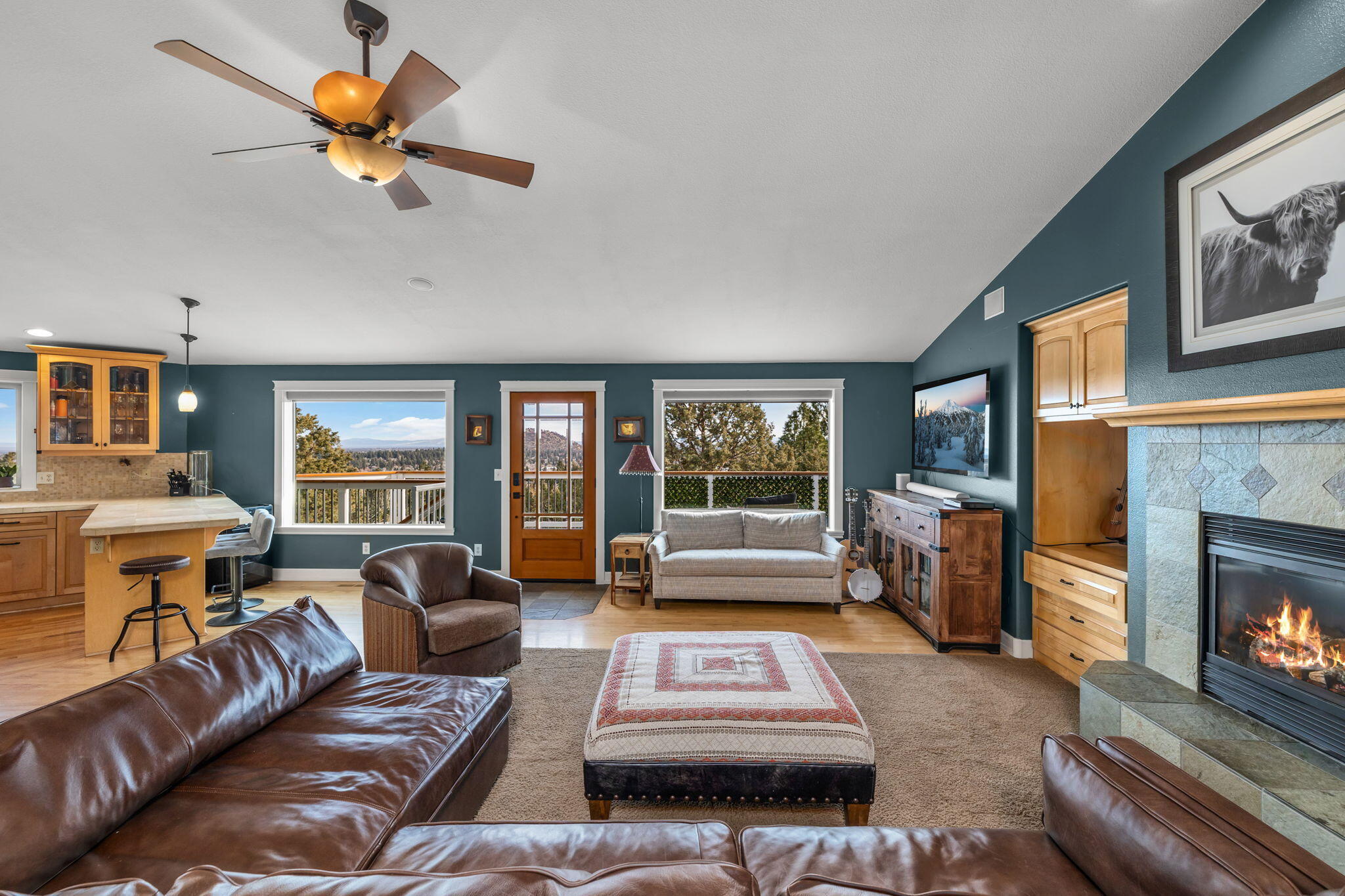553 NW Greyhawk Avenue