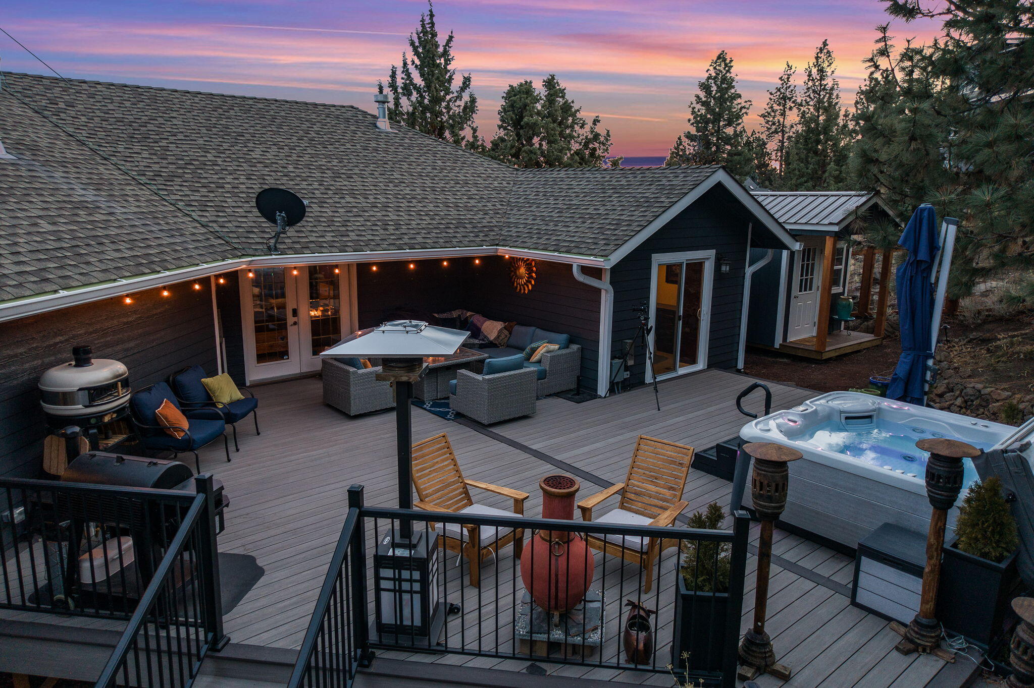 553 NW Greyhawk Avenue