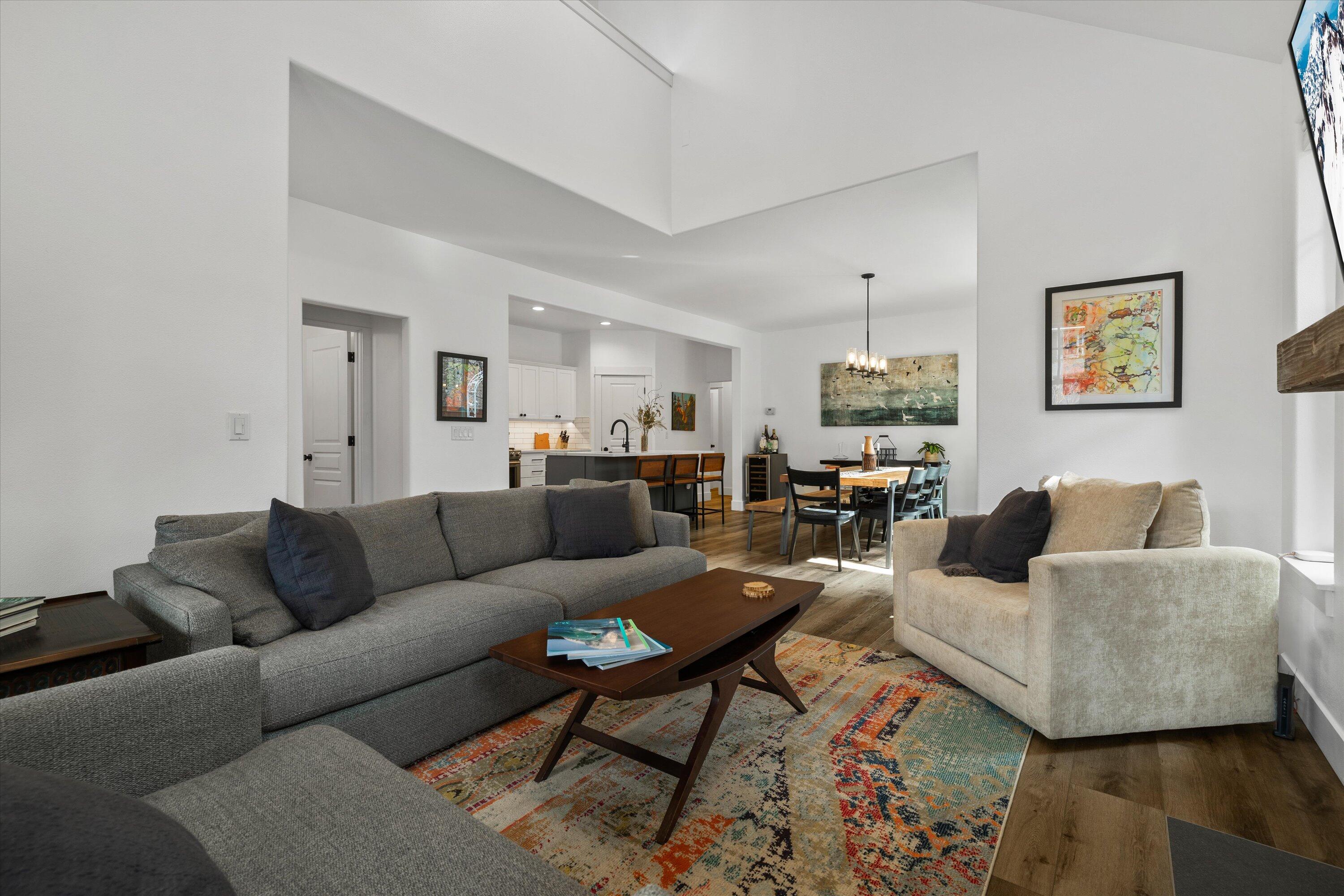 1660 NW William Clark Street