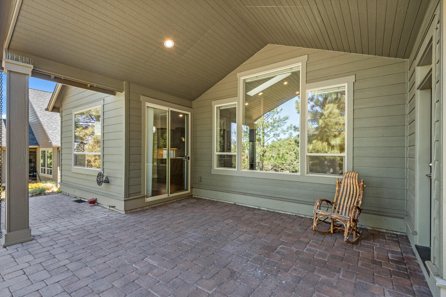 2604 NW Pine Terrace Drive