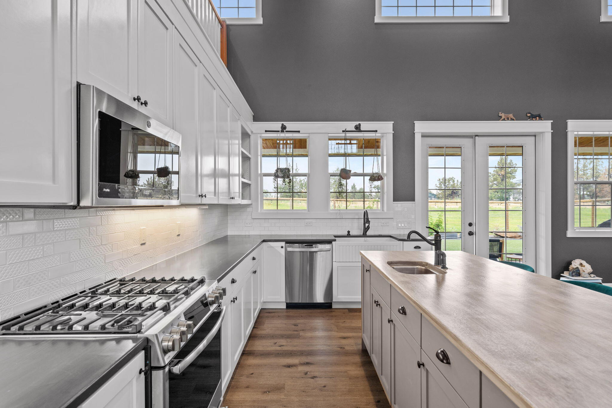 2185 SW 55th Street