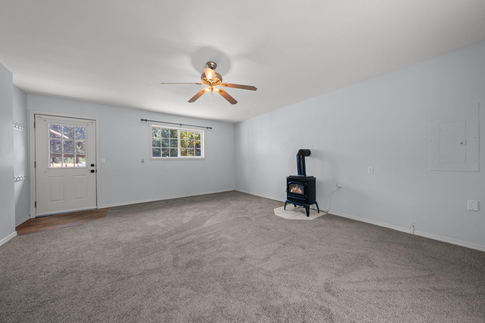19491 Apache Road