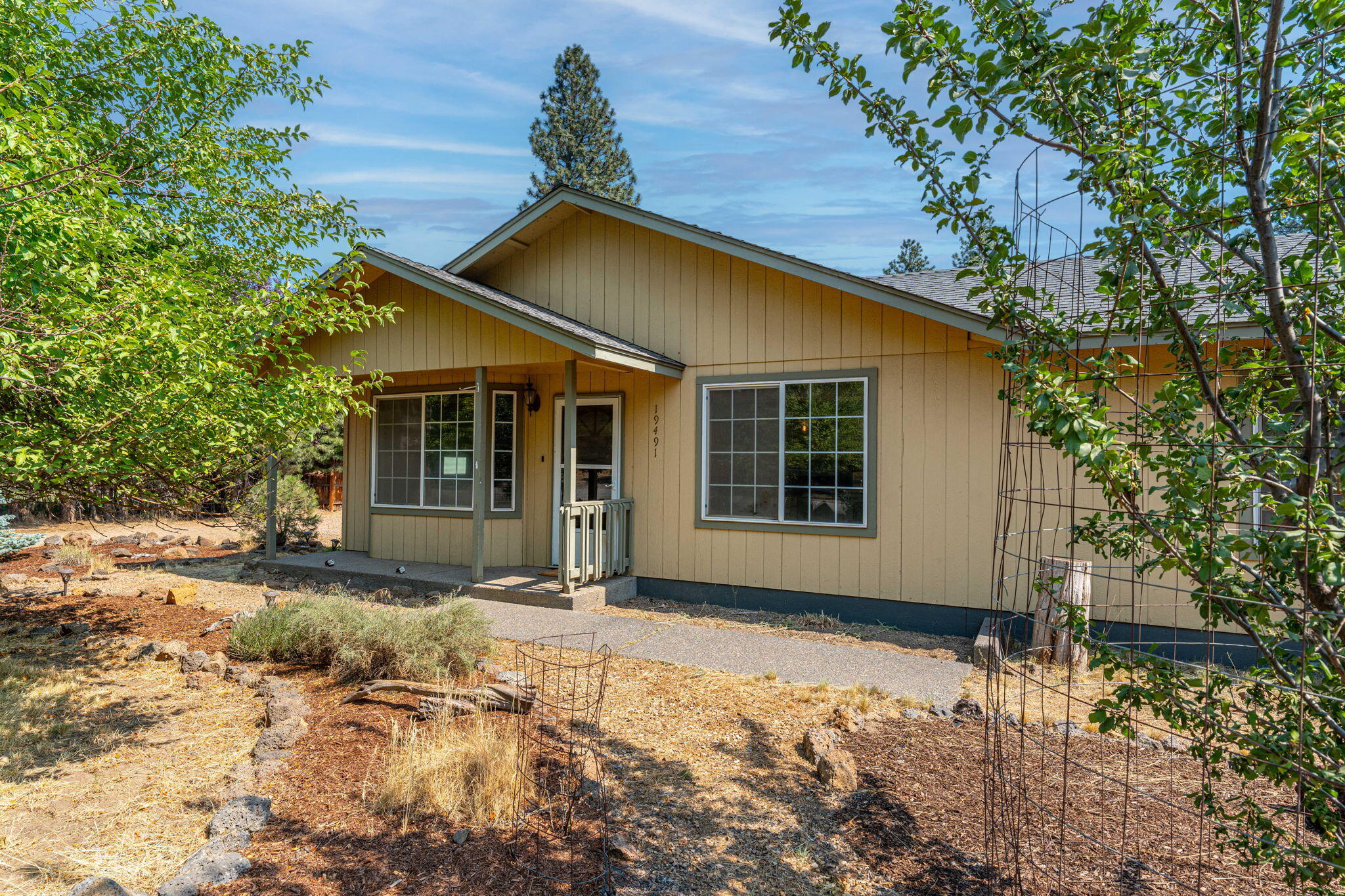 19491 Apache Road