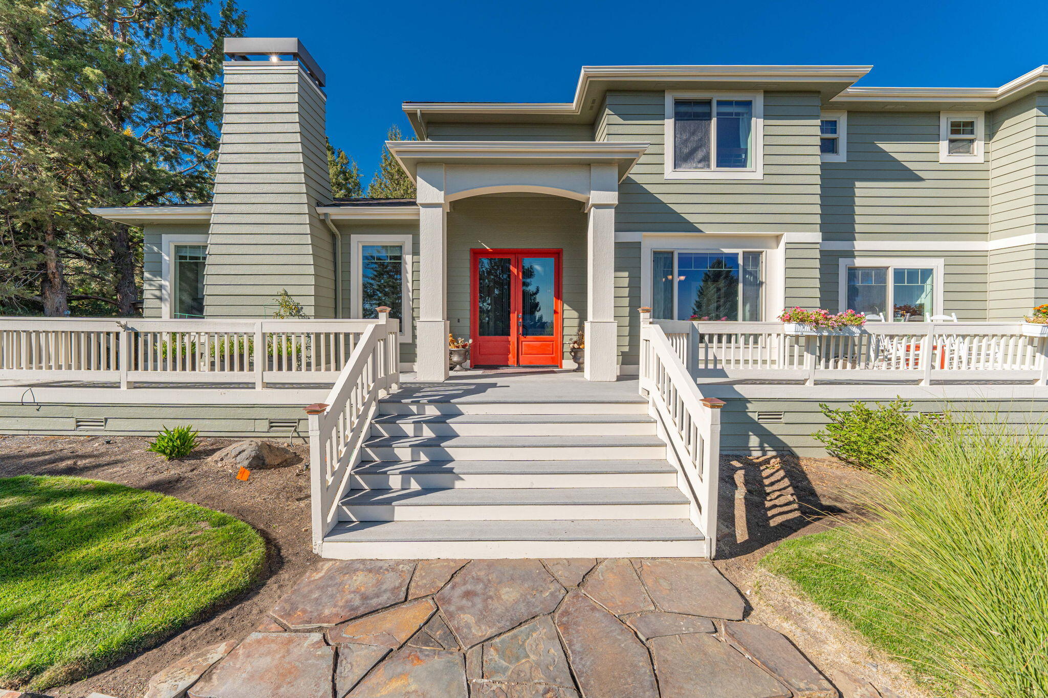 896 NW Stonepine Drive