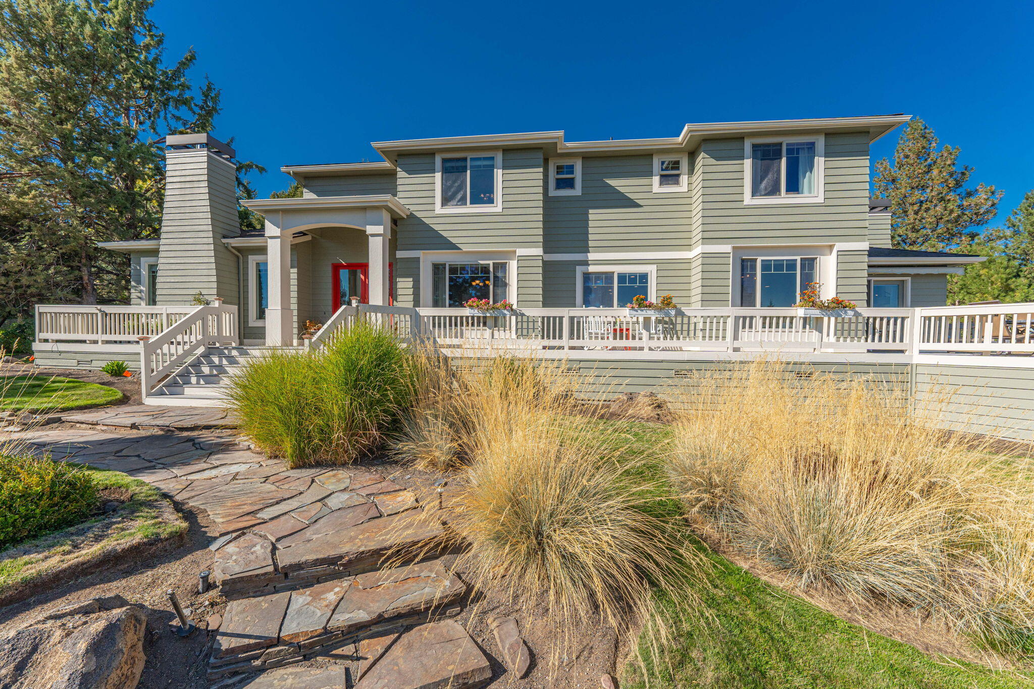 896 NW Stonepine Drive