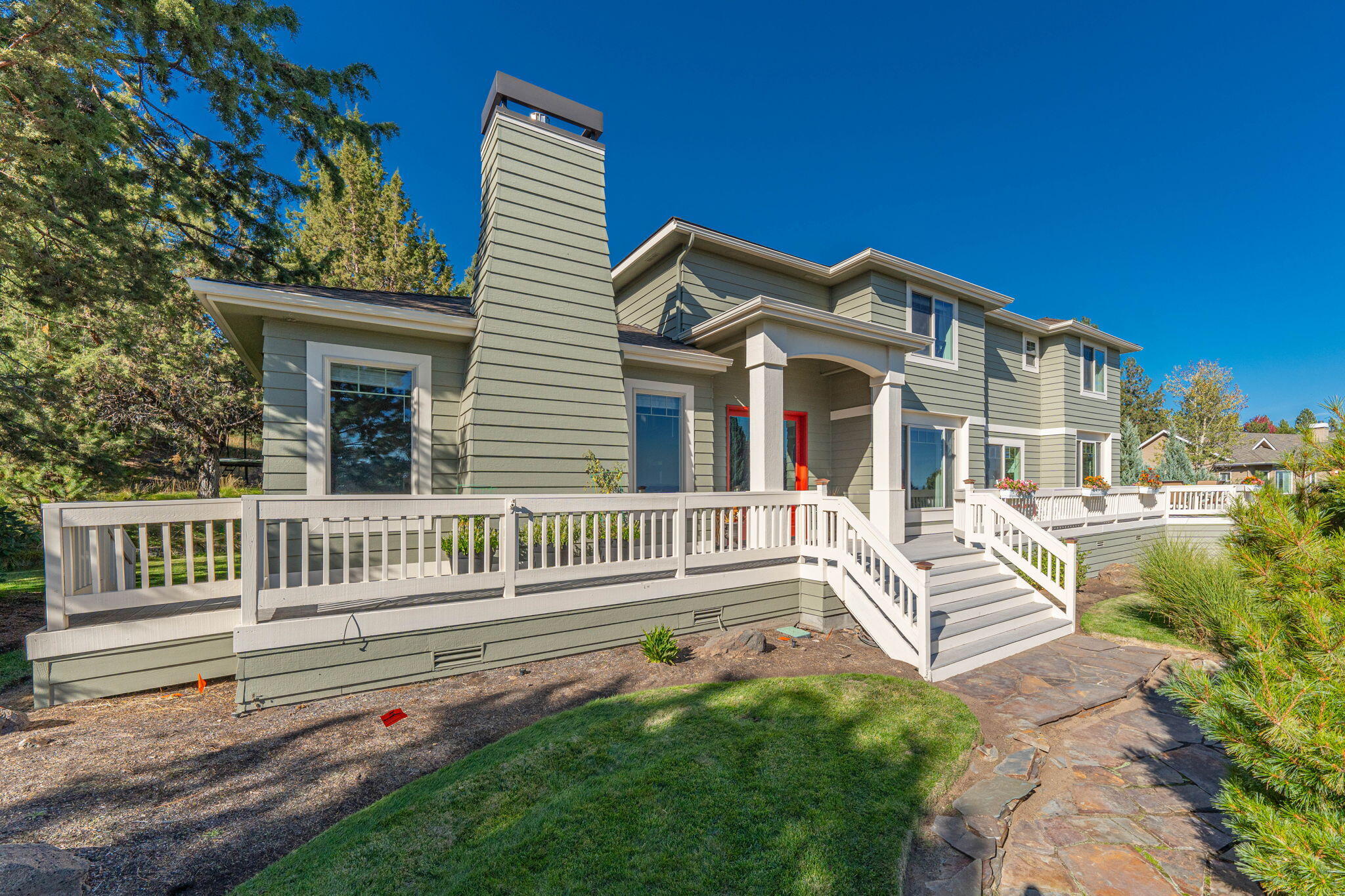 896 NW Stonepine Drive