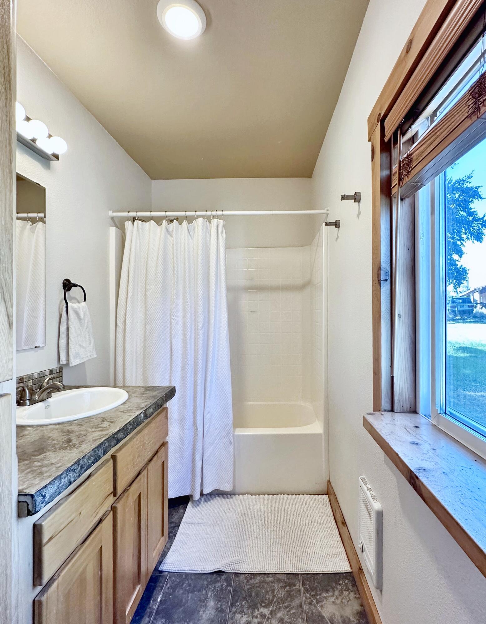 64393 Deschutes Market Road