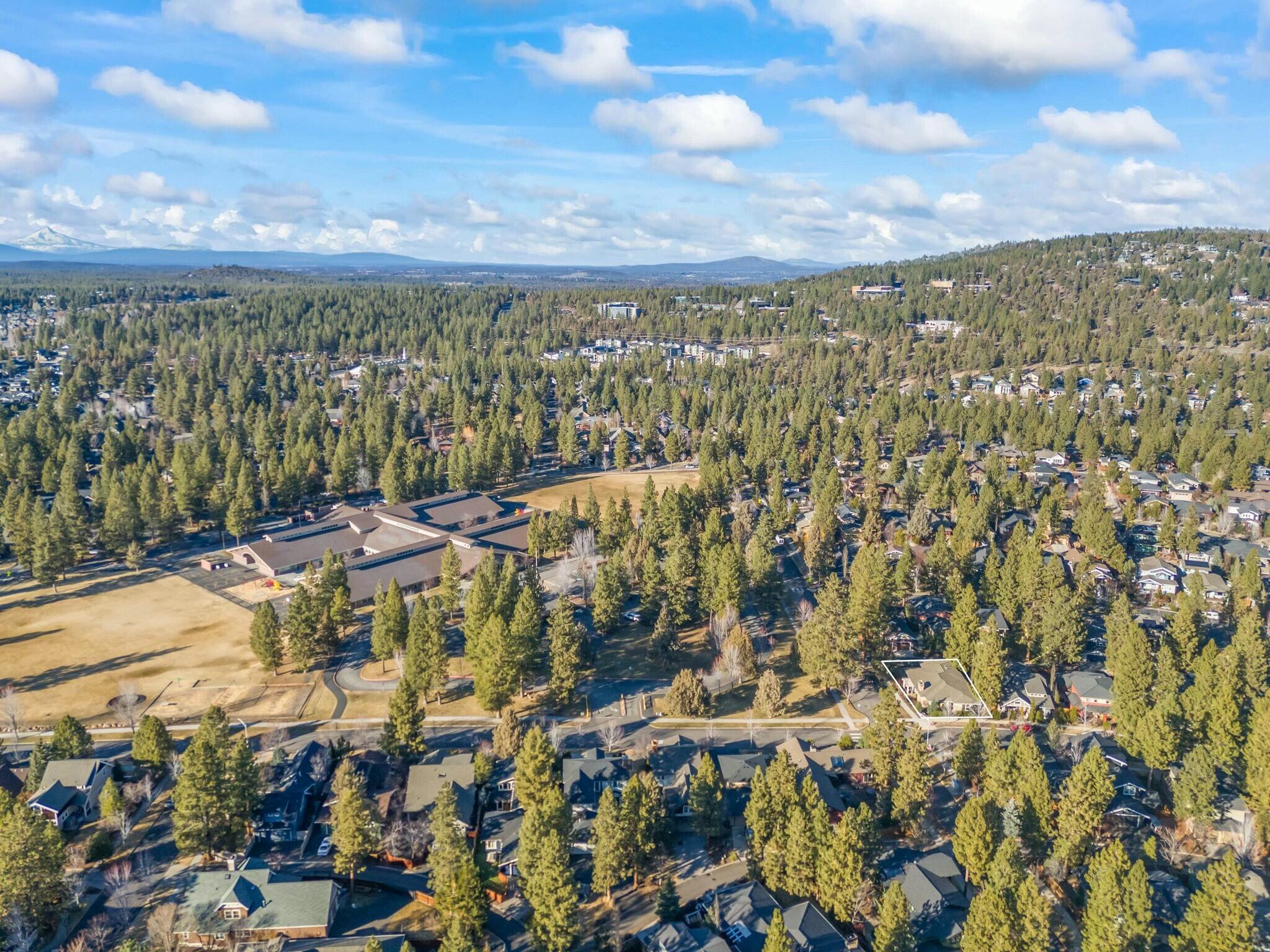2380 NW High Lakes Loop