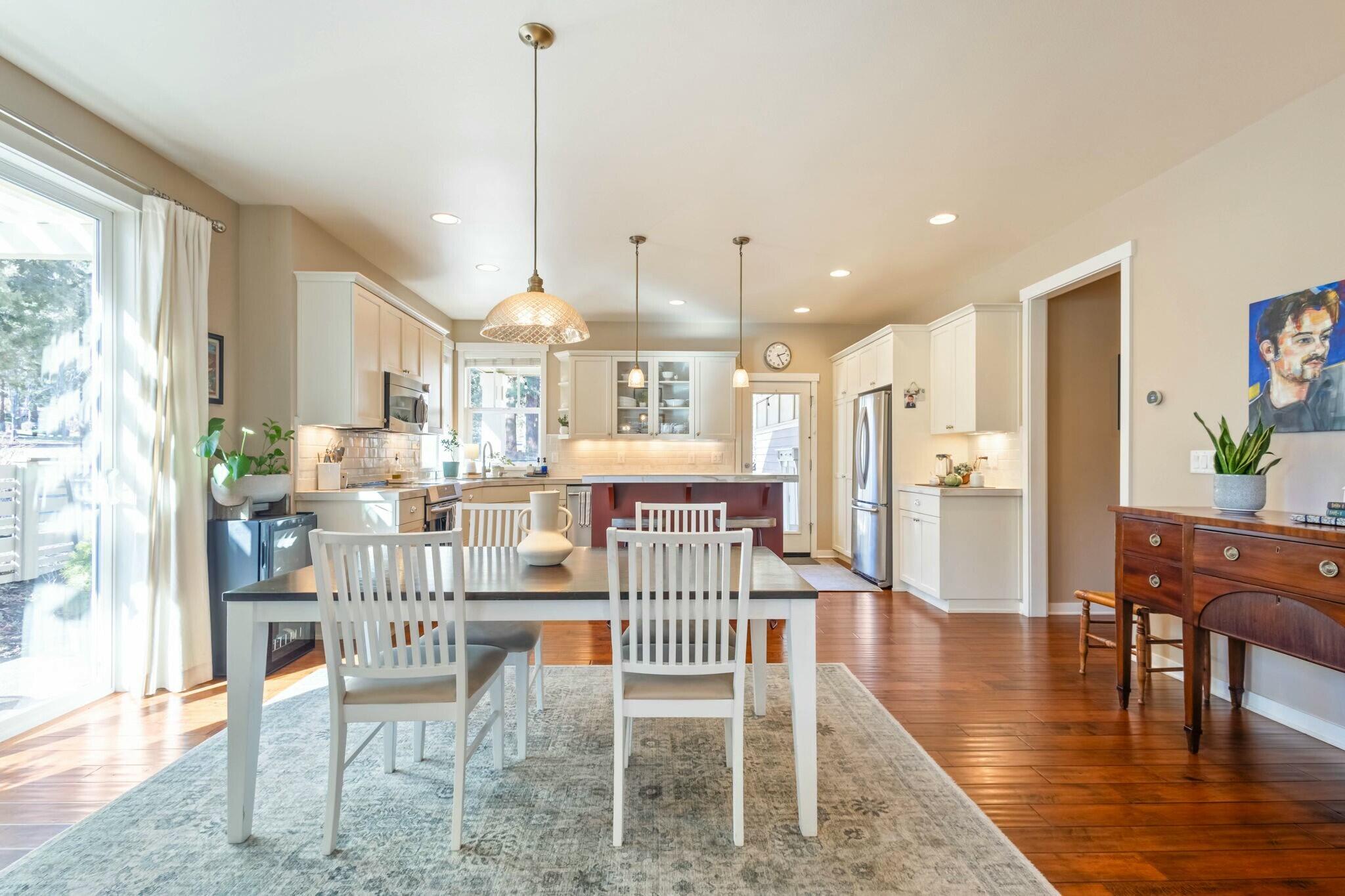2380 NW High Lakes Loop