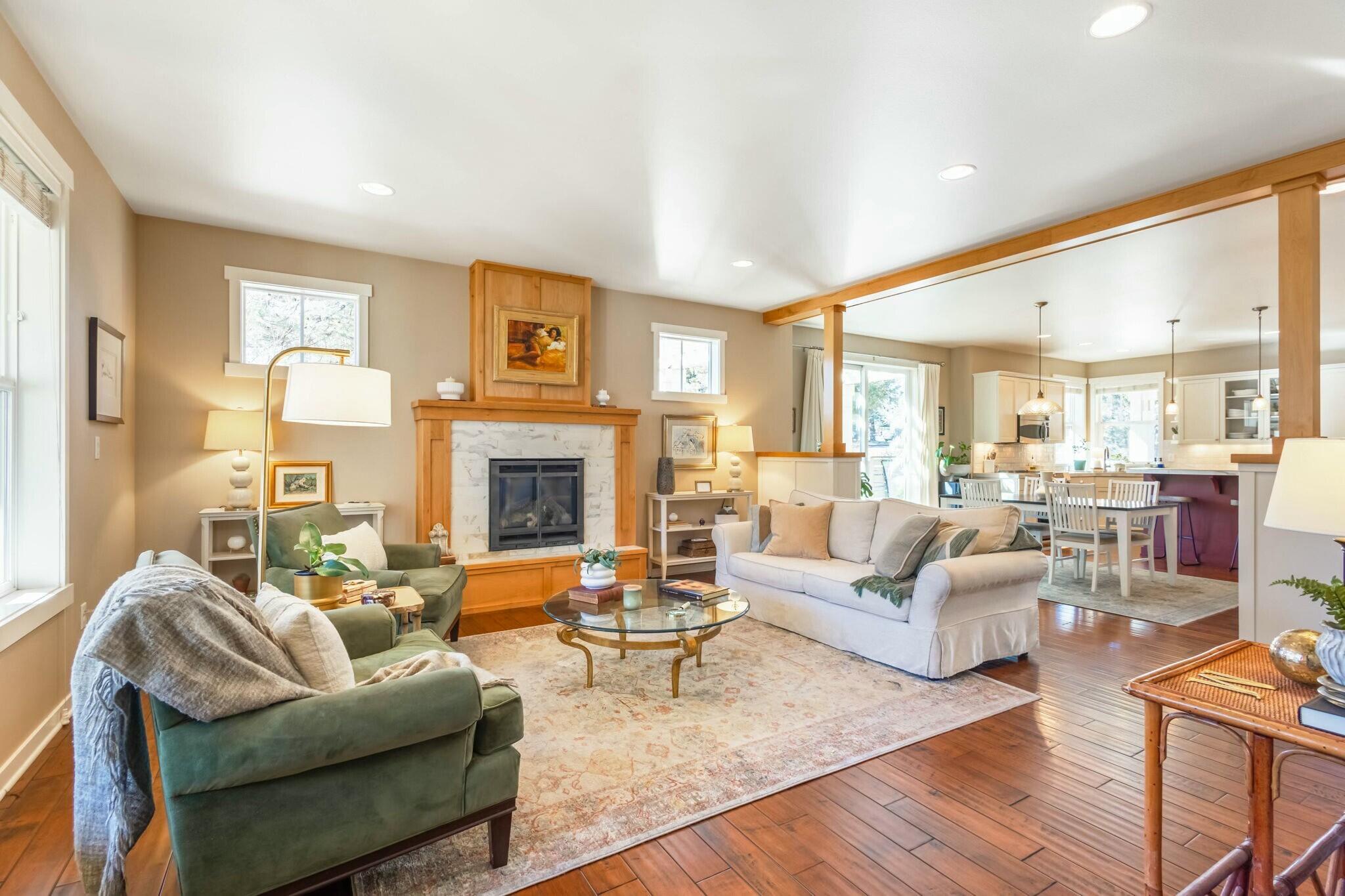 2380 NW High Lakes Loop