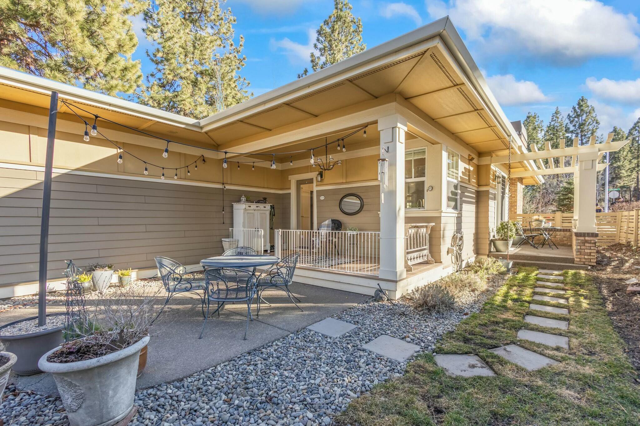 2380 NW High Lakes Loop
