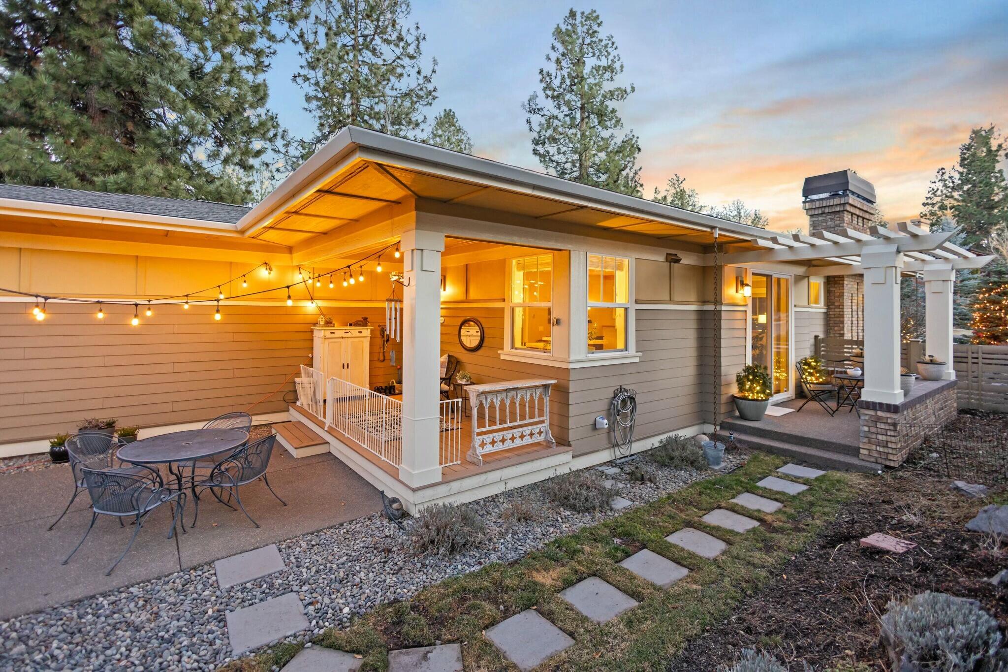 2380 NW High Lakes Loop