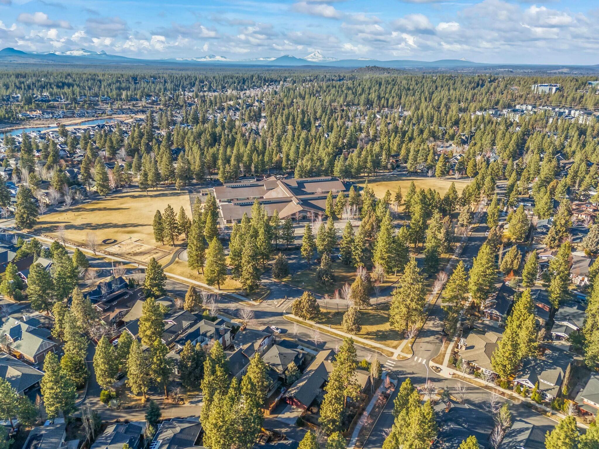 2380 NW High Lakes Loop