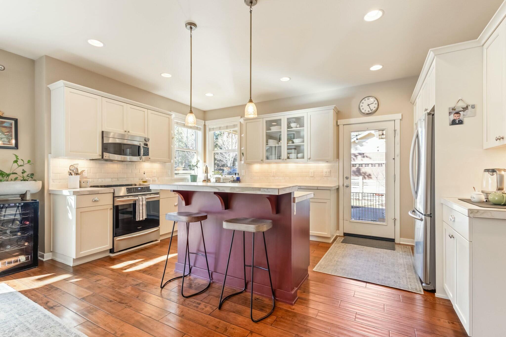 2380 NW High Lakes Loop