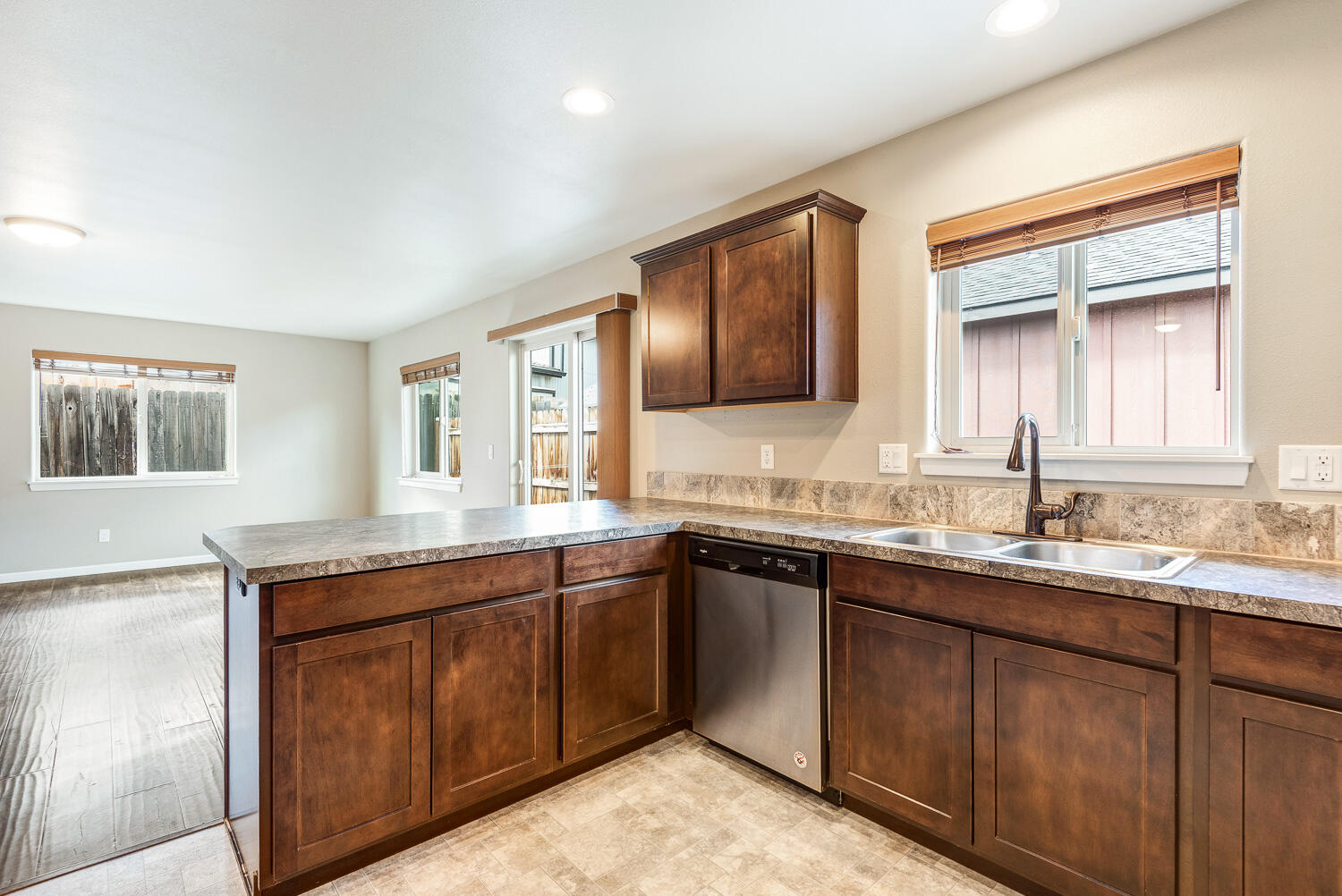 21207 Thornhill Lane