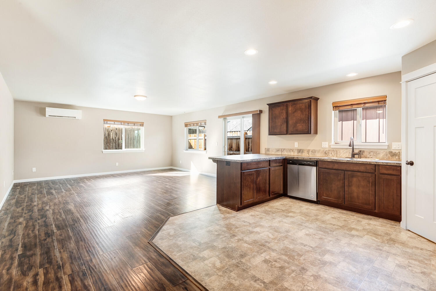 21207 Thornhill Lane