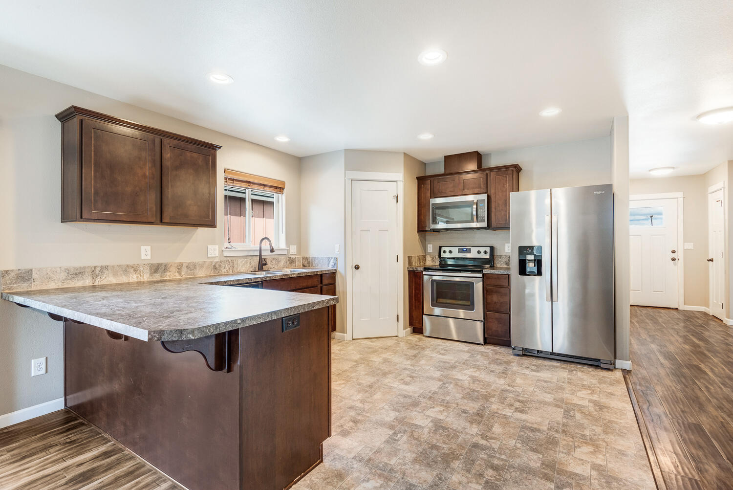 21207 Thornhill Lane