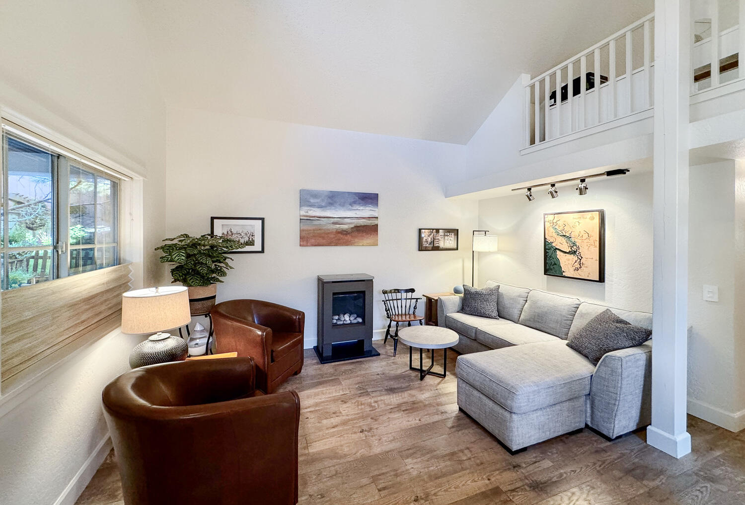 1940 NW Monterey Pines Drive, UNIT 8