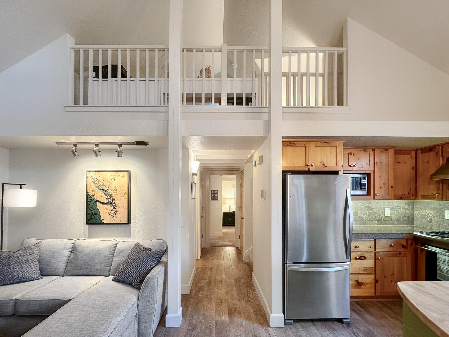 1940 NW Monterey Pines Drive, UNIT 8