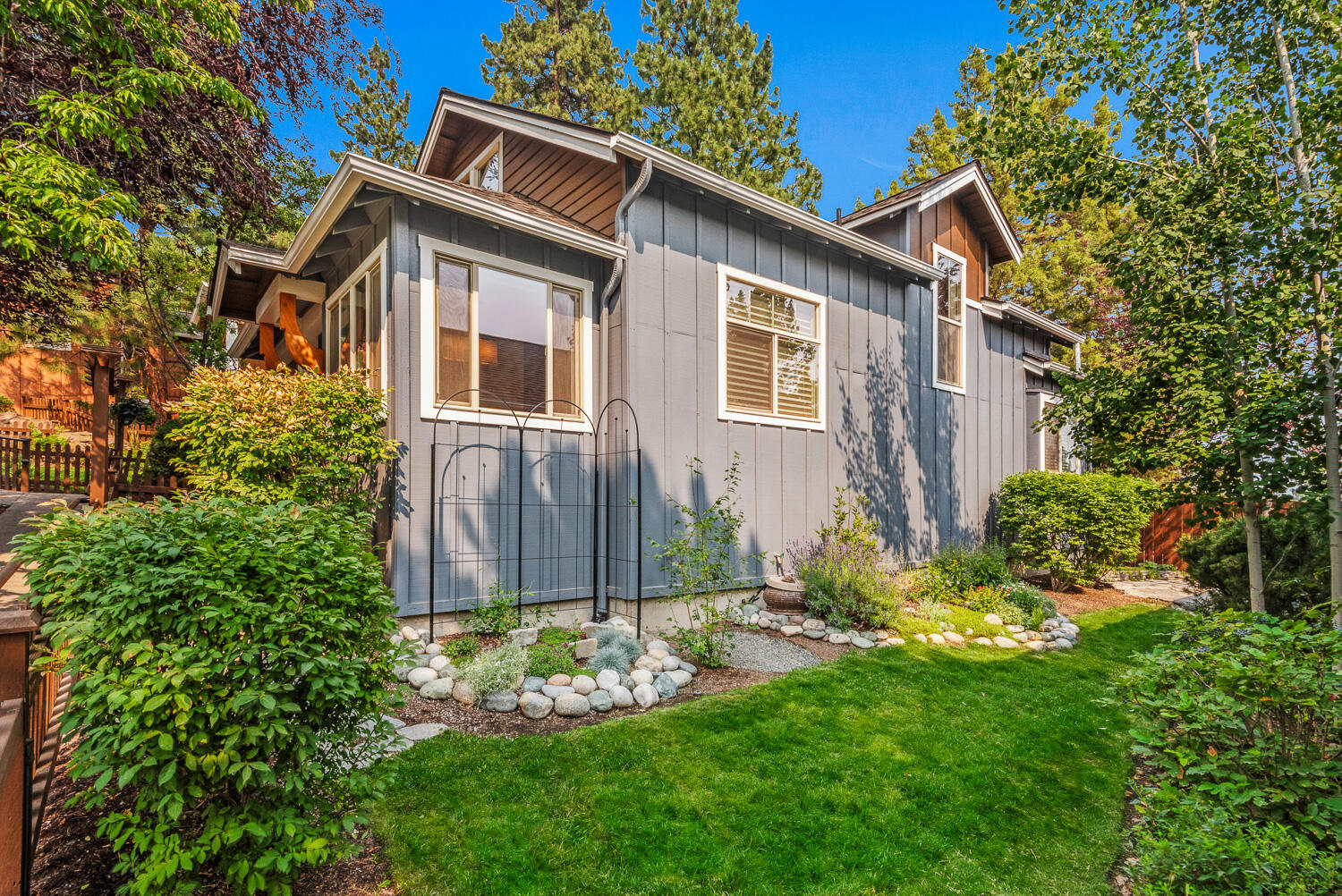 1940 NW Monterey Pines Drive, UNIT 8