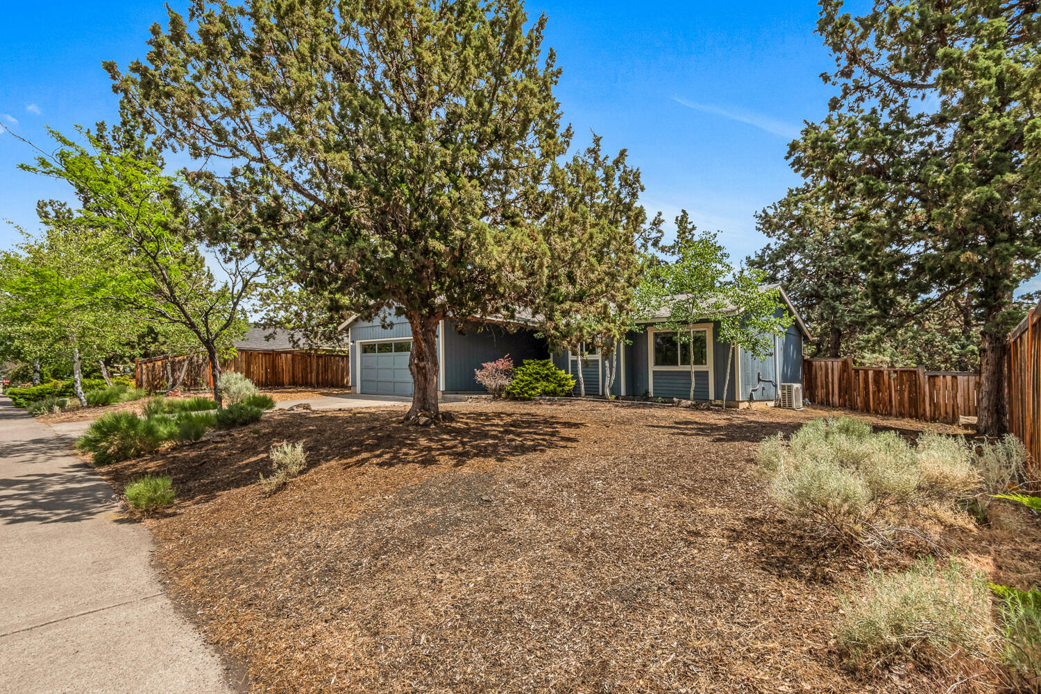 2131 NE Wells Acres Road