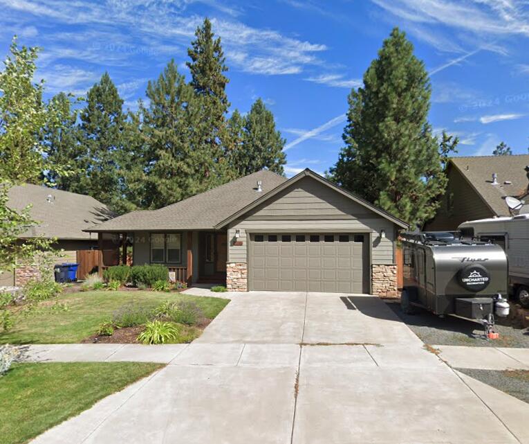 19832 Kenzie Avenue