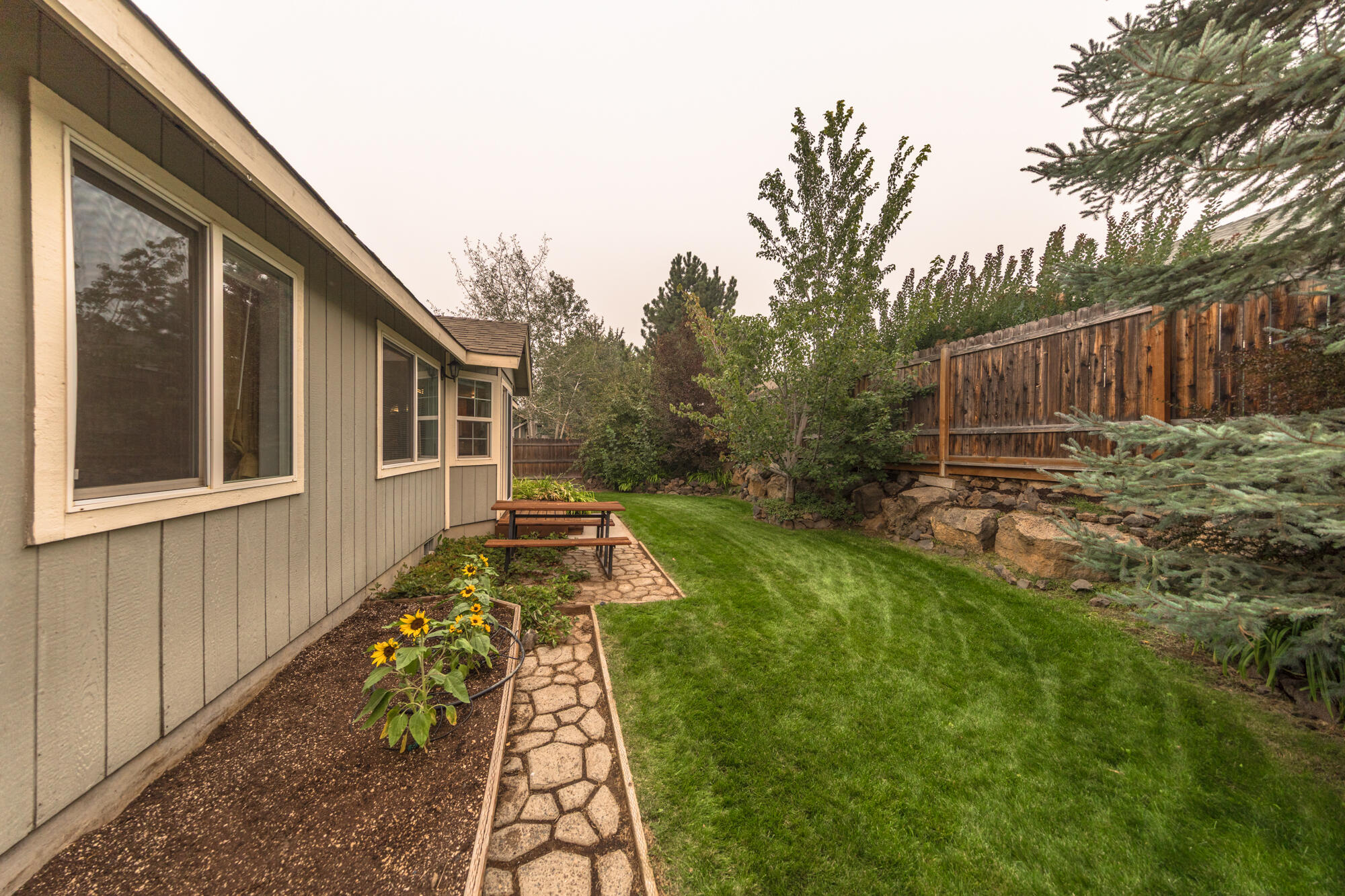 3325 NE Mendenhall Drive