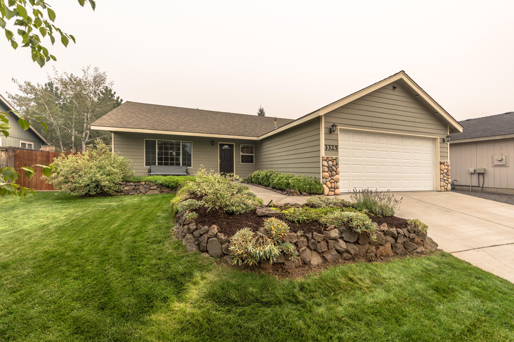 3325 NE Mendenhall Drive