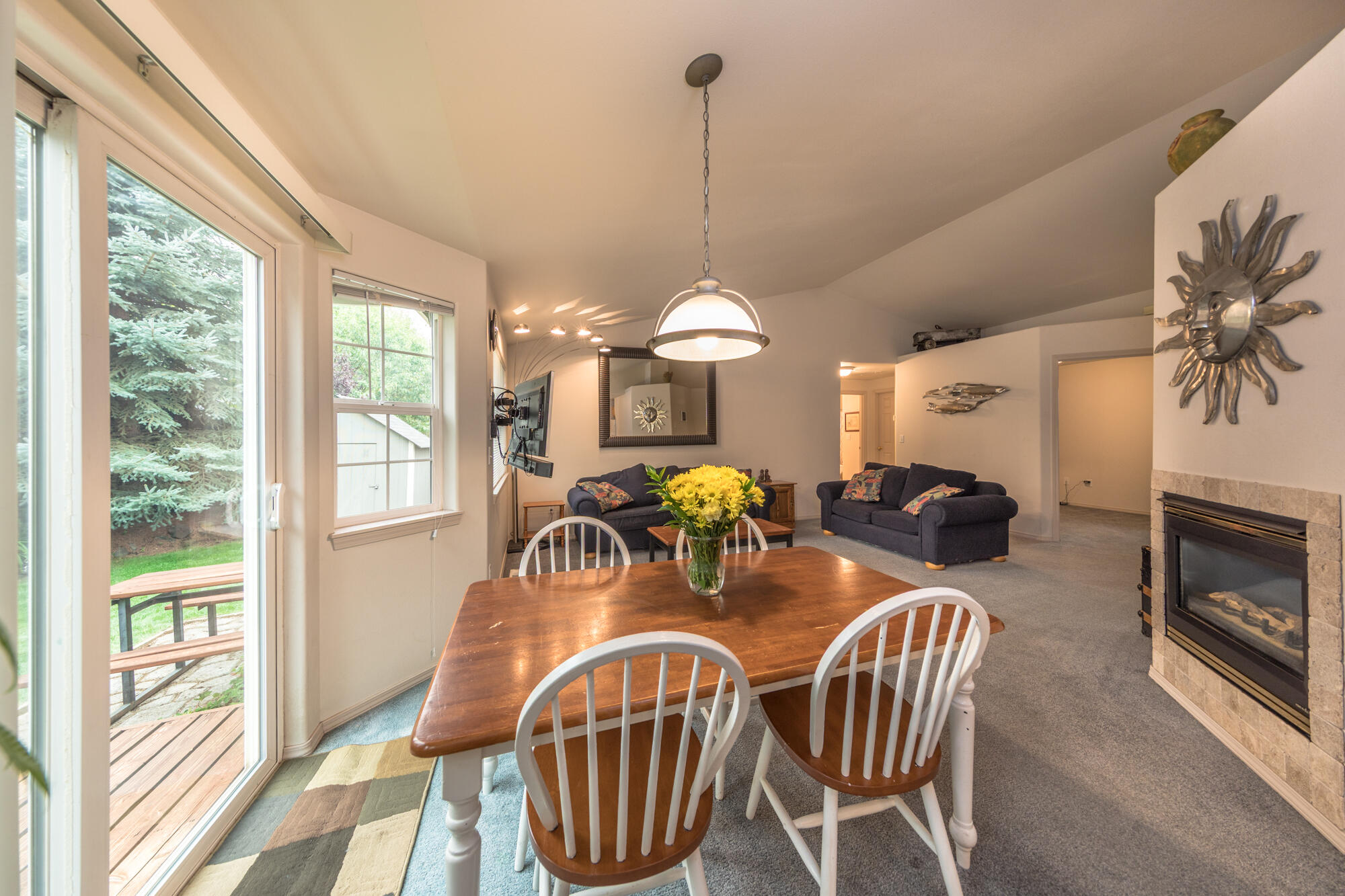 3325 NE Mendenhall Drive