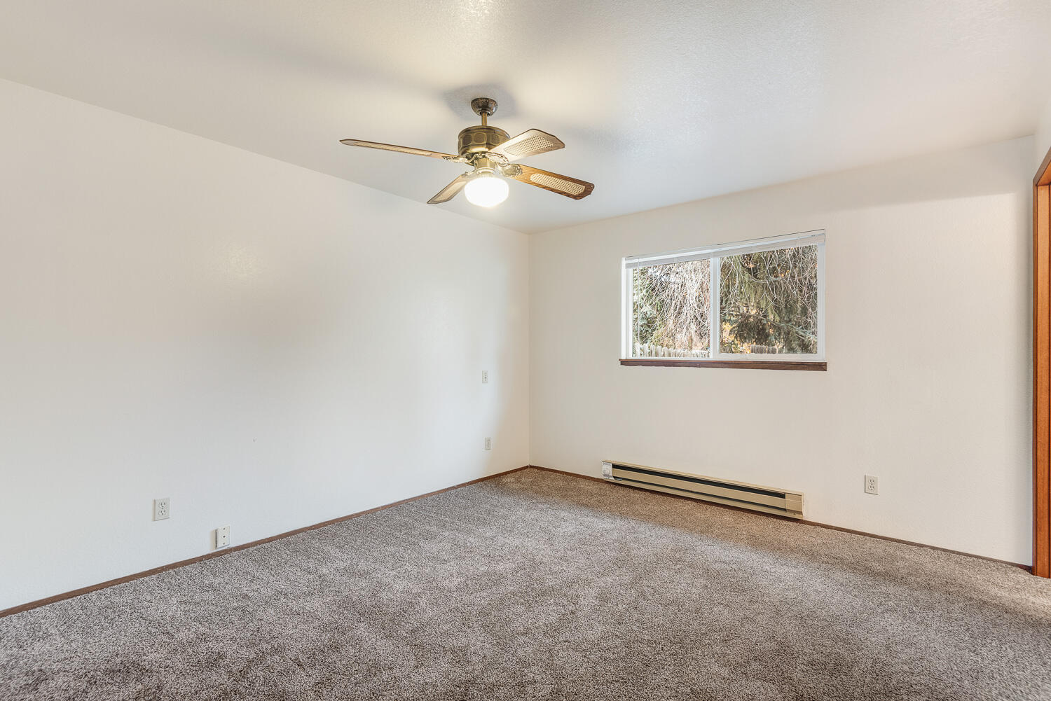 2843 NE Purcell Boulevard