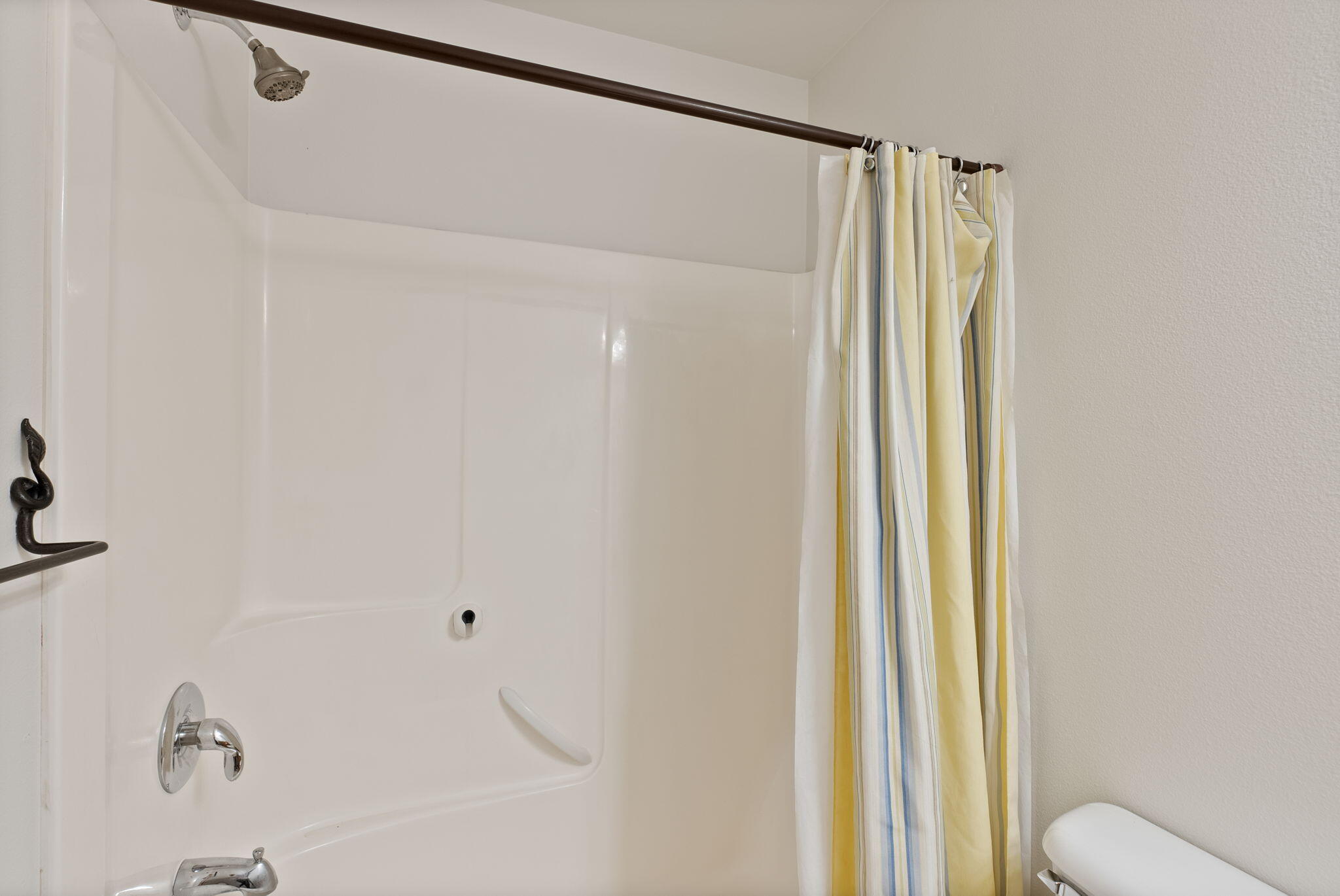 60808 Sawtooth Mountain Lane SE