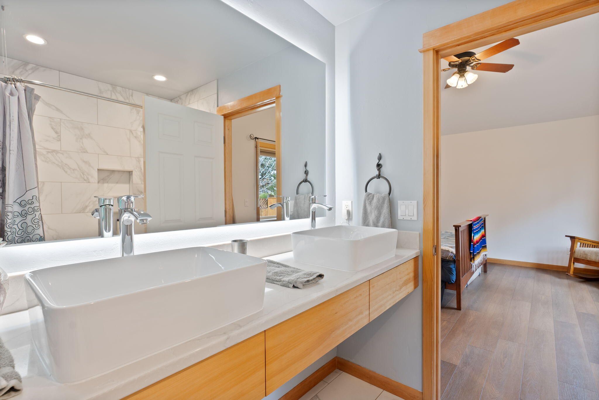 60808 Sawtooth Mountain Lane SE