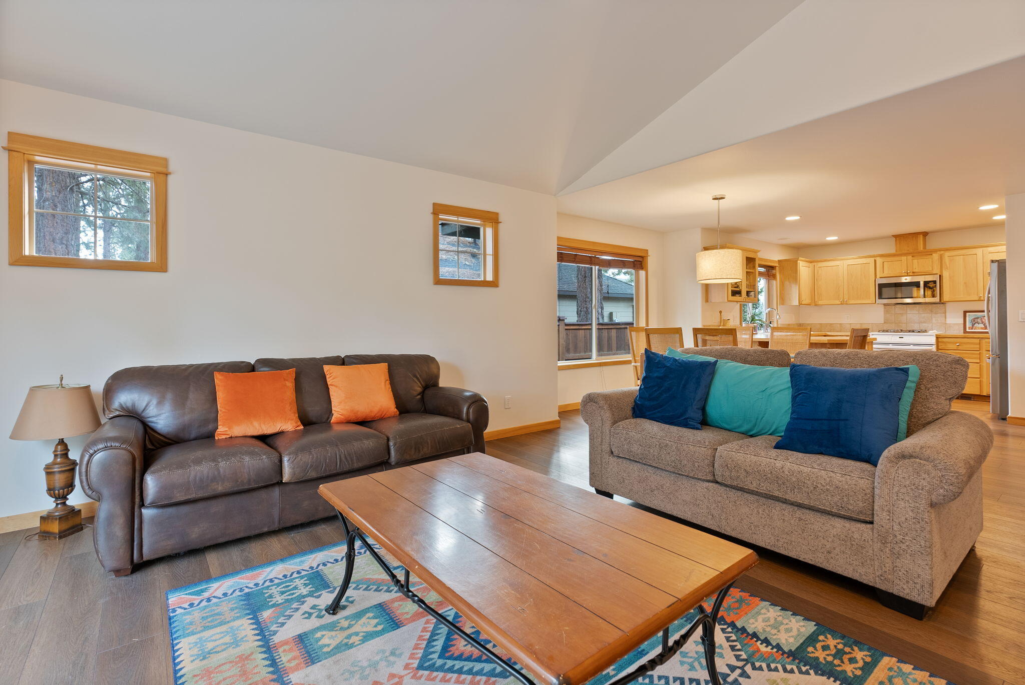 60808 Sawtooth Mountain Lane SE