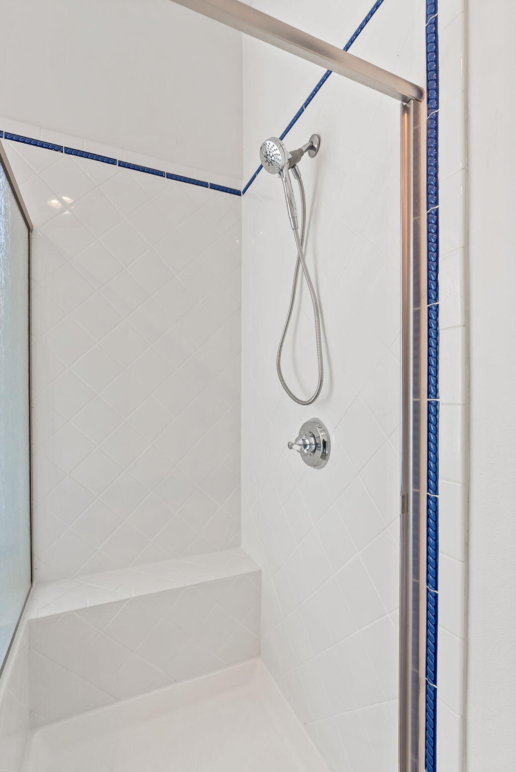 61624 Suttle Lake Court SW