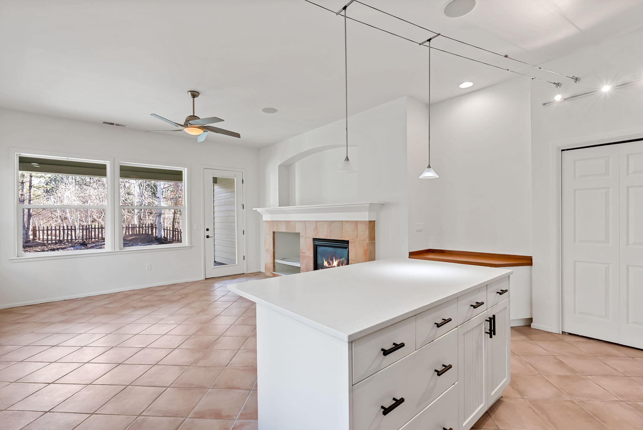 61624 Suttle Lake Court SW