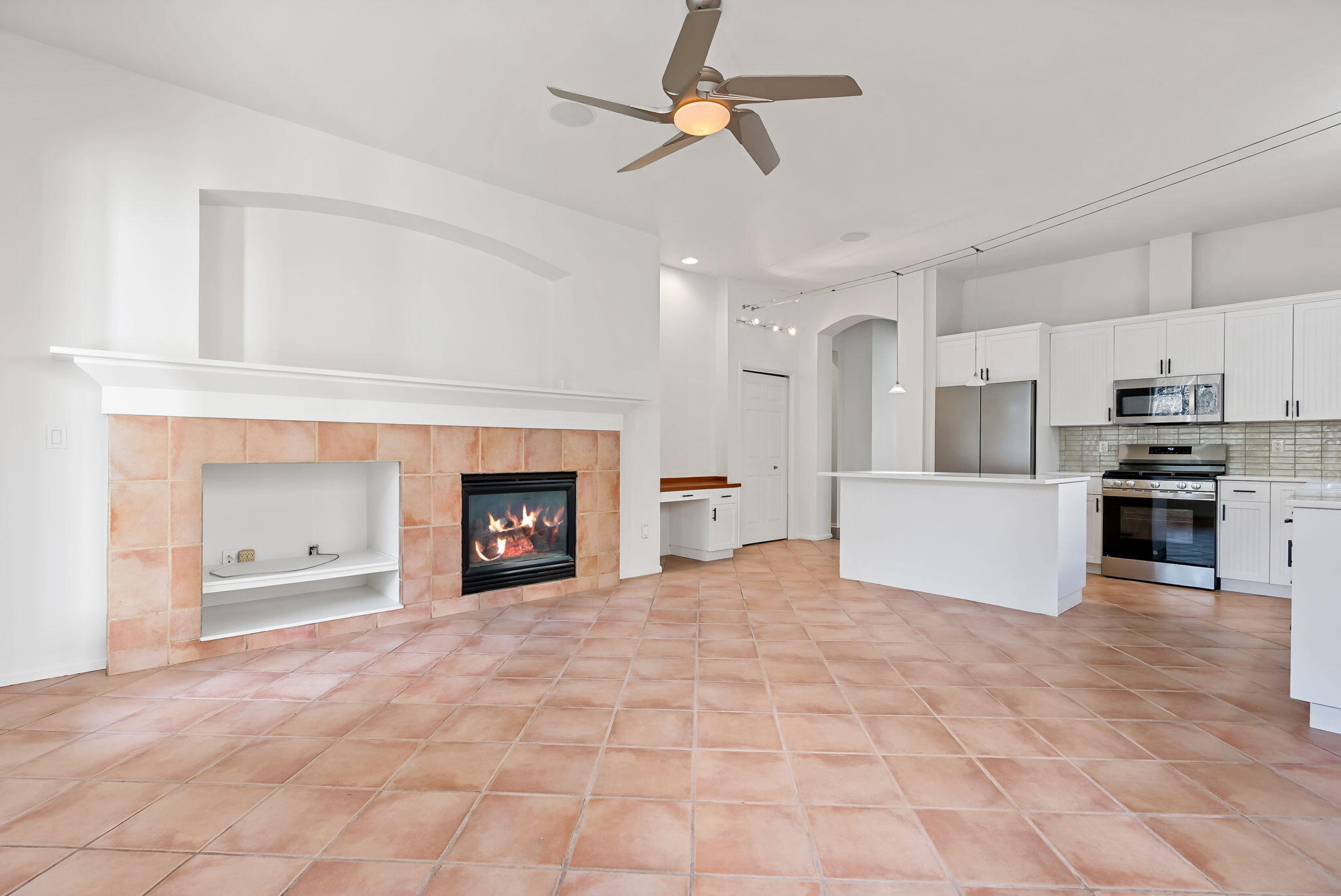 61624 Suttle Lake Court SW