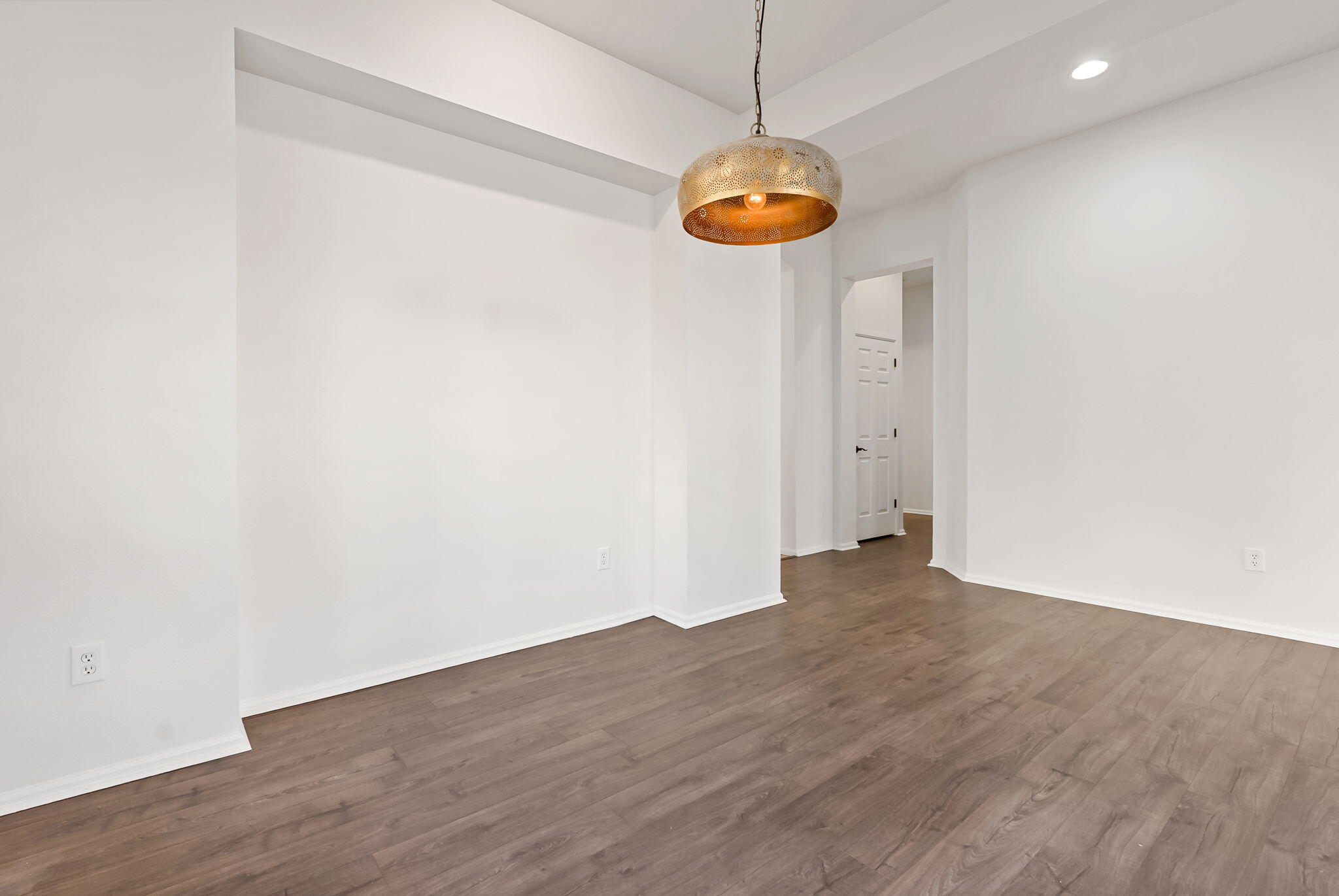 61624 Suttle Lake Court SW