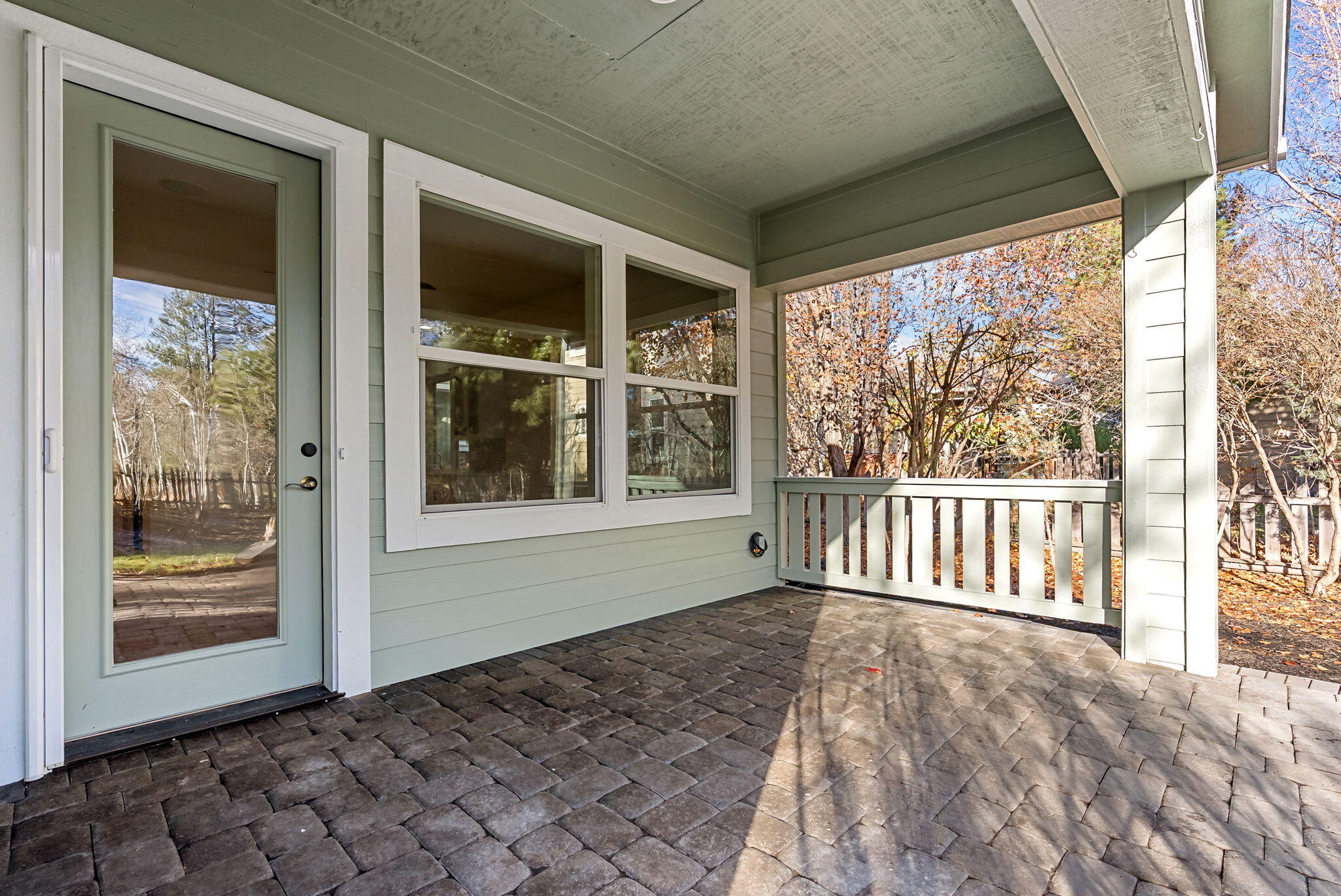 61624 Suttle Lake Court SW