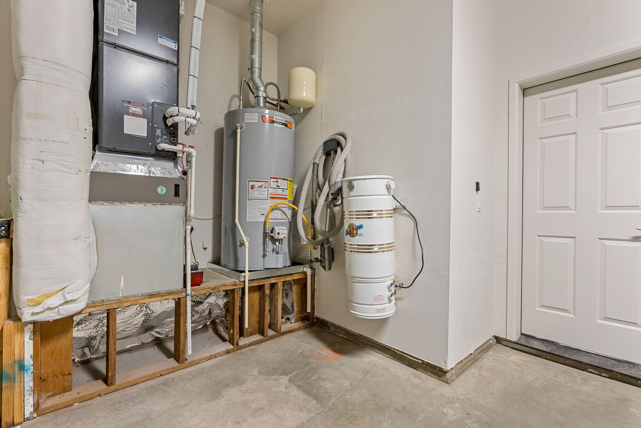 61624 Suttle Lake Court SW