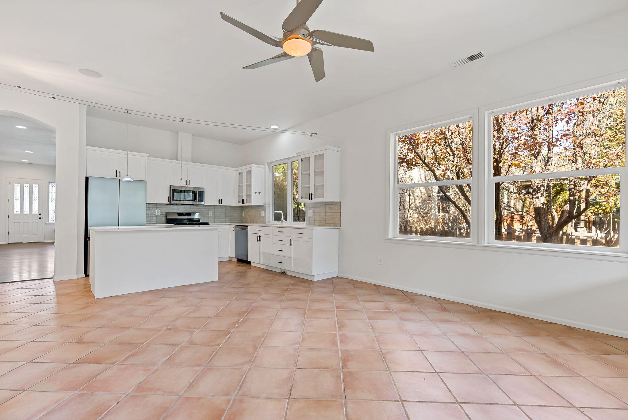 61624 Suttle Lake Court SW