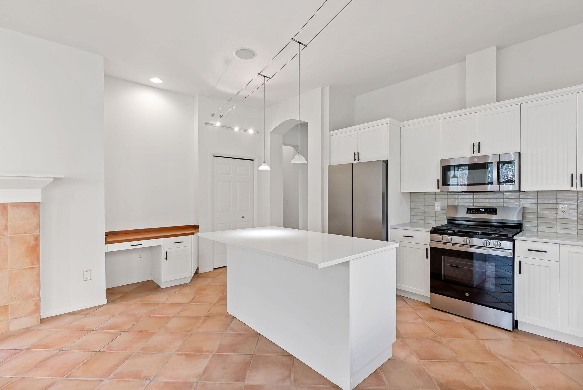 61624 Suttle Lake Court SW