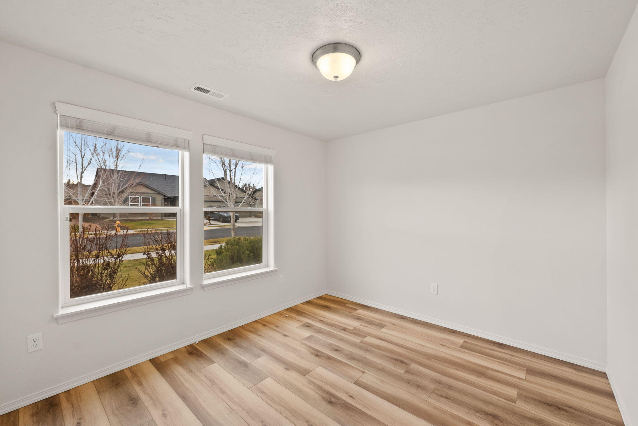 3539 SW Pumice Stone Avenue