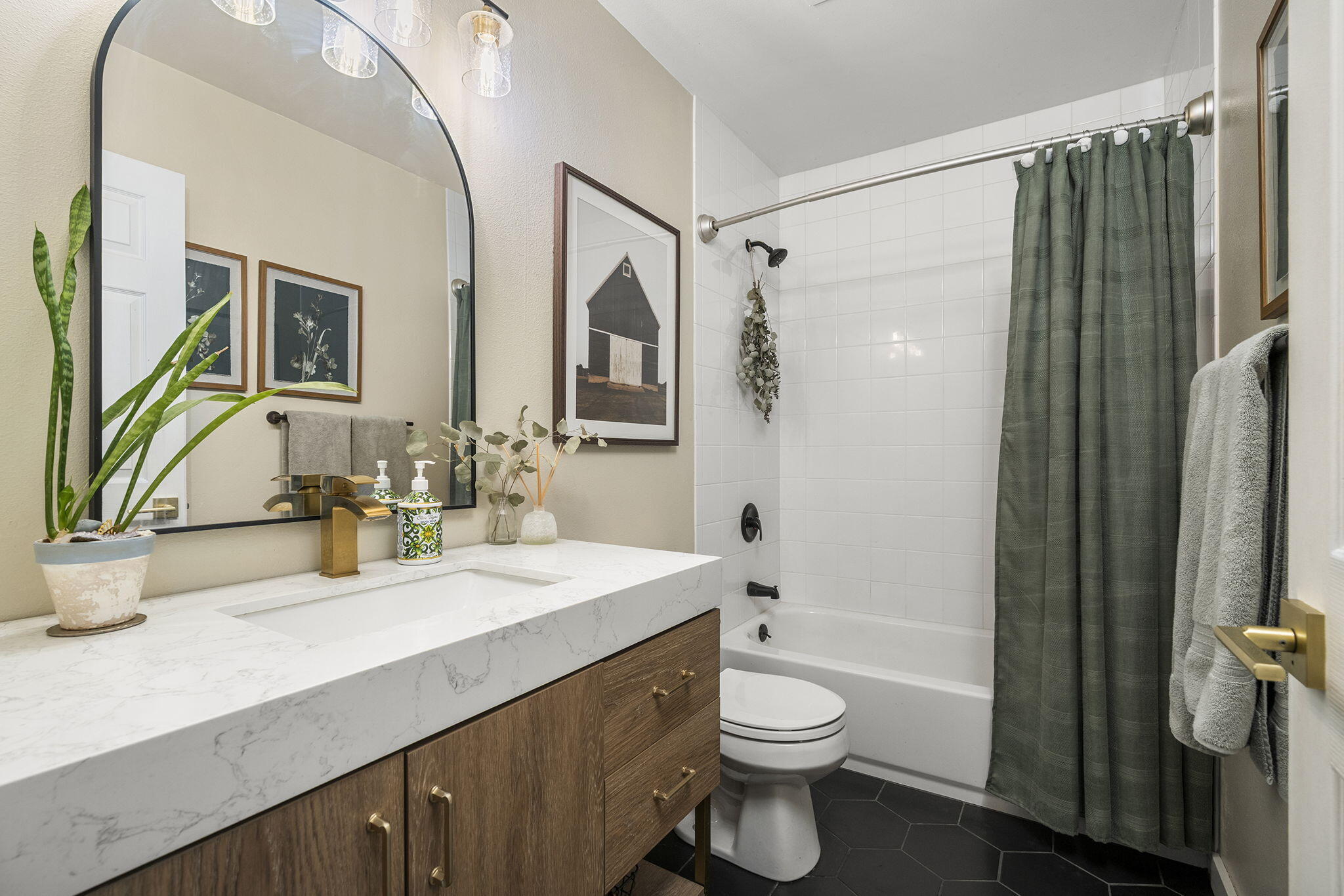 21374 Starling Drive