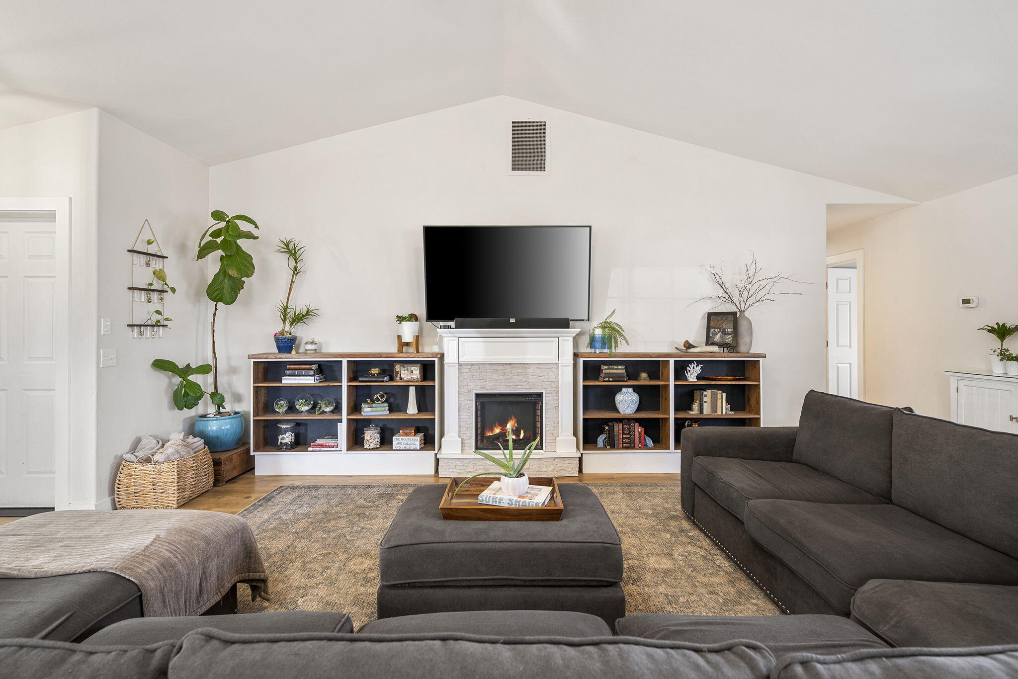 21374 Starling Drive