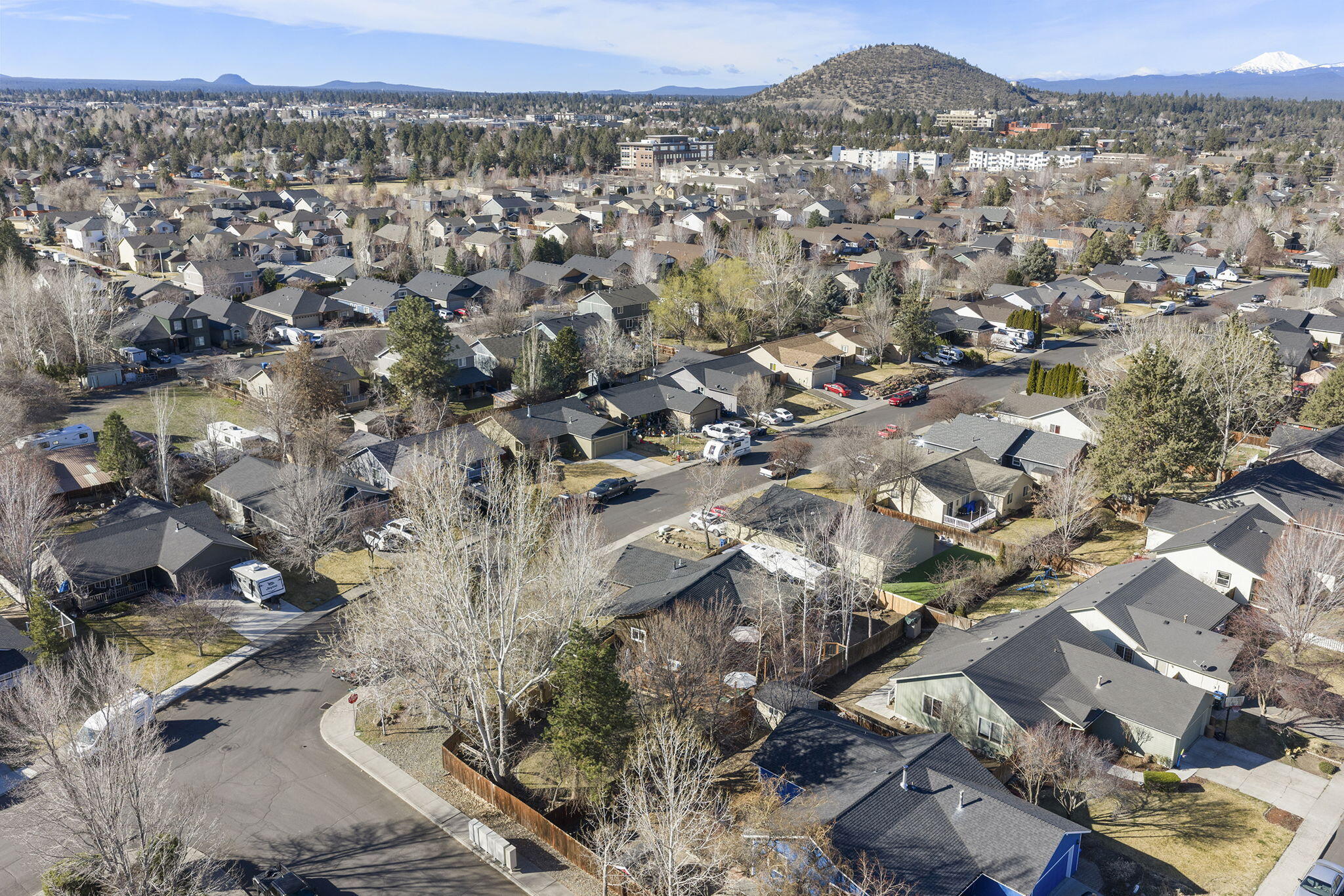 21374 Starling Drive