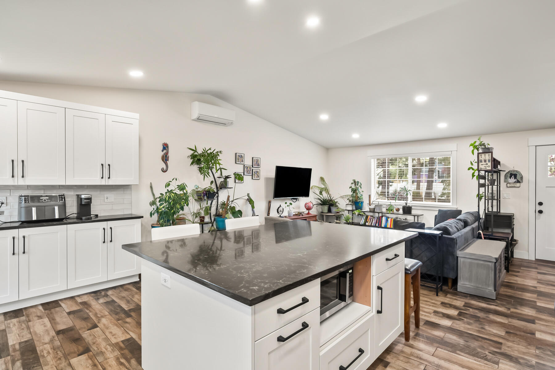 1710 NE Heavenly Court